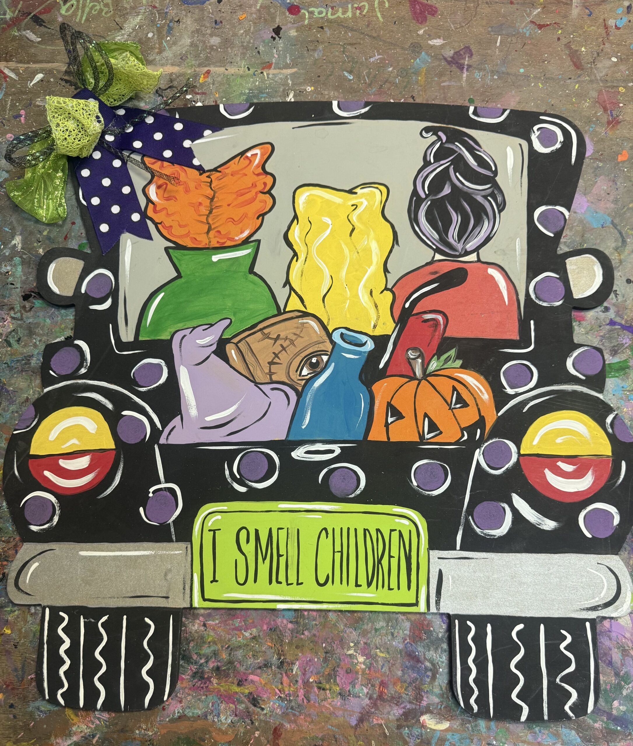 Hocus Pocus door hanger paint and sip